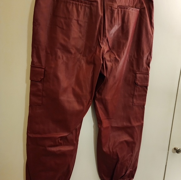 NWT Cargo Joggers π - Picture 2 of 5
